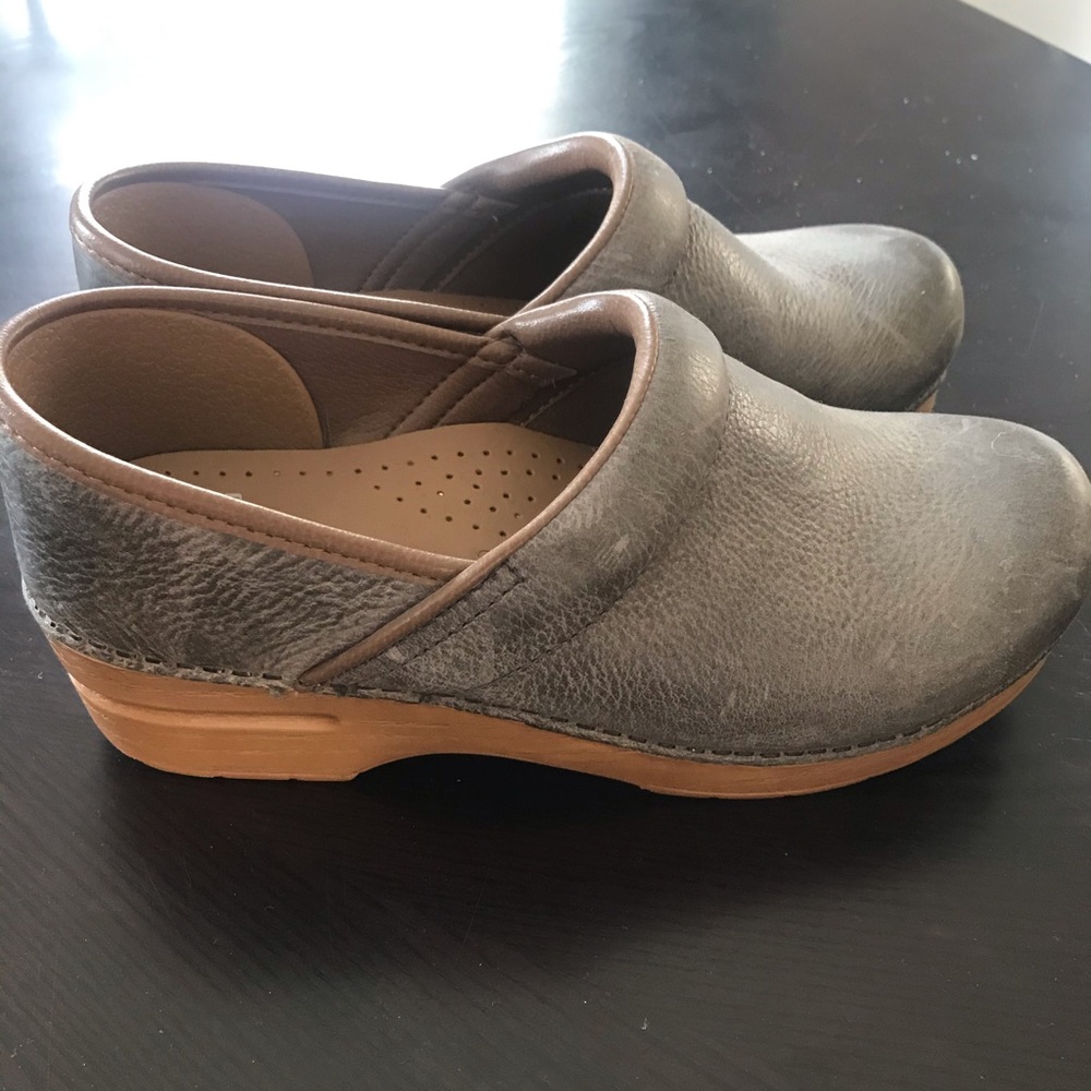 Dansko Stone Professional clog 39